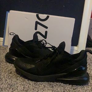 Air max 270 ‘triple black’